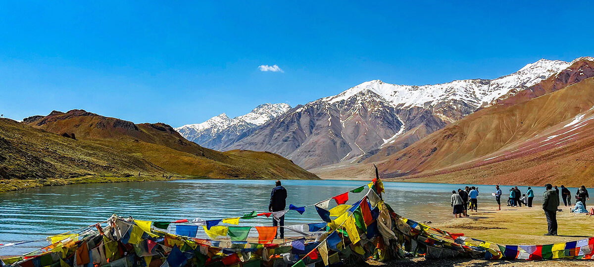 Hampta Pass trekking packages
